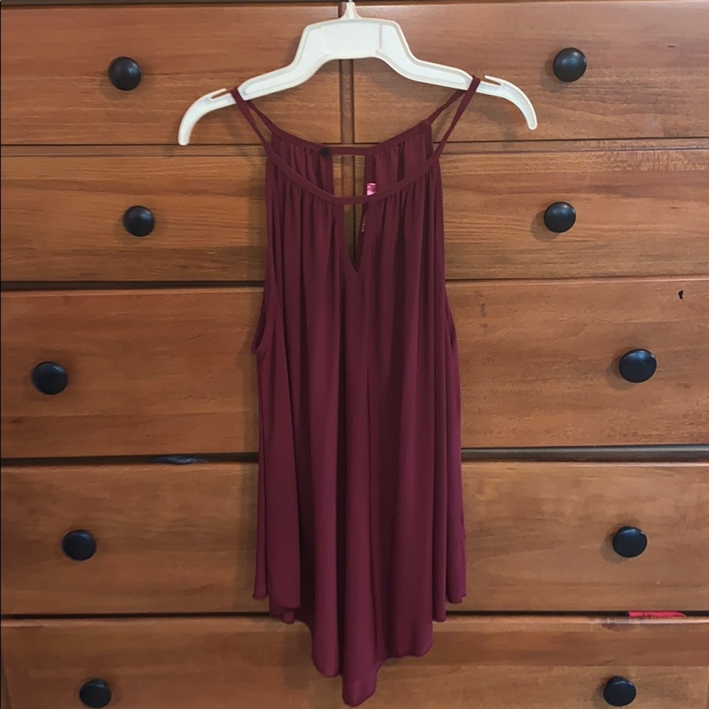 burgundy tank top